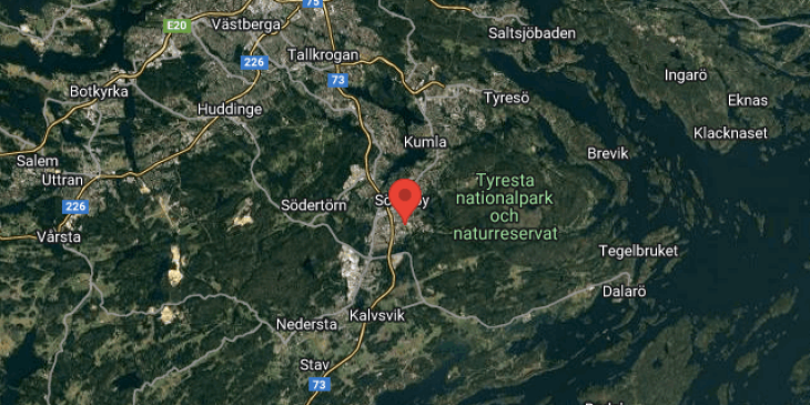 fin renoverad 5a med stor inglasad balkong map