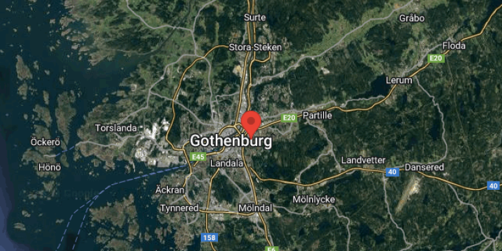 vacker lagenhet pa oversta vaningen map